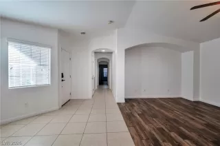 Photo #5: 2766024 Listing 