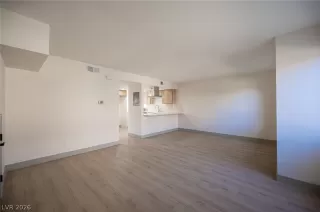 Photo #2: 2766060 Listing