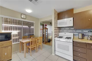 Photo #1: 2766072 Listing 