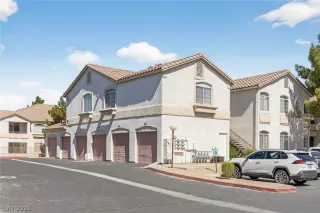 Photo #1: 2766077 Listing 