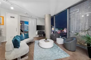 Photo #2: 2766081 Listing 