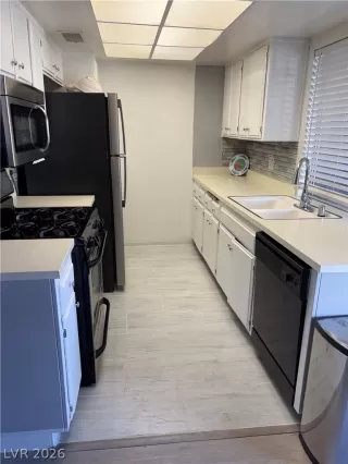 Photo #4: 2766122 Listing 