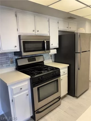 Photo #5: 2766122 Listing 