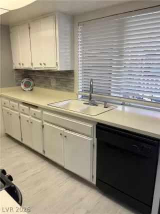 Photo #6: 2766122 Listing 