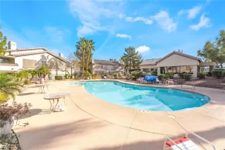 Photo #2: 2766124 Listing