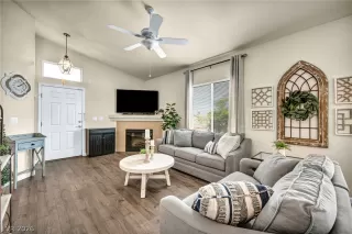 Photo #4: 2766182 Listing 