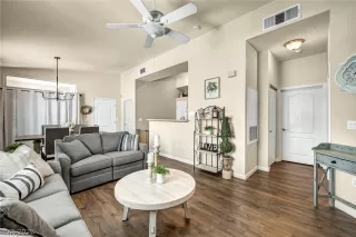 Photo #5: 2766182 Listing 