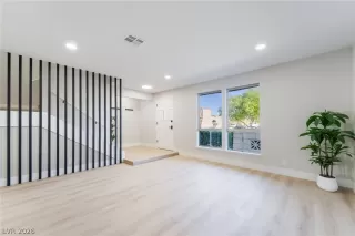 Photo #6: 2766192 Listing