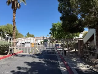 Photo #1: 2766211 Listing