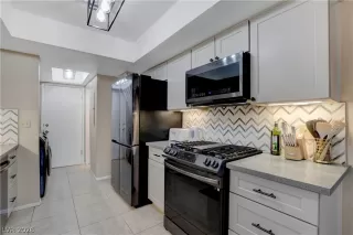 Photo #5: 2766263 Listing 