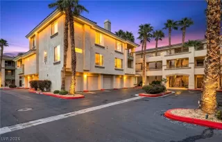 Photo #1: 2766284 Listing