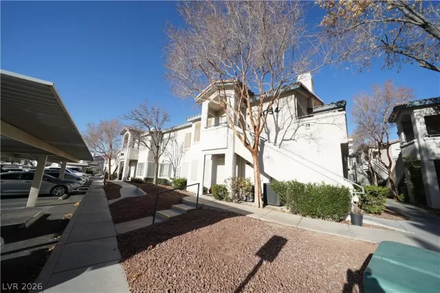 MLS: 2766326 Condo For Sale