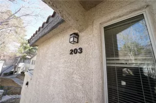 Photo #4: 2766326 Listing