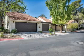 Photo #5: 2766369 Listing