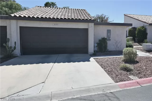 MLS: 2766399 Condo For Sale