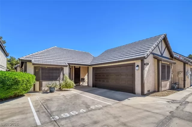 MLS: 2766409 Condo For Sale