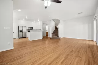 Photo #4: 2766423 Listing