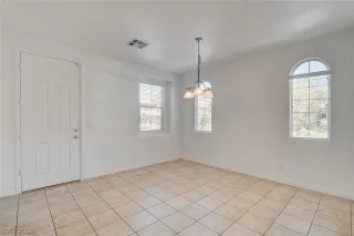 Photo #4: 2766437 Listing 