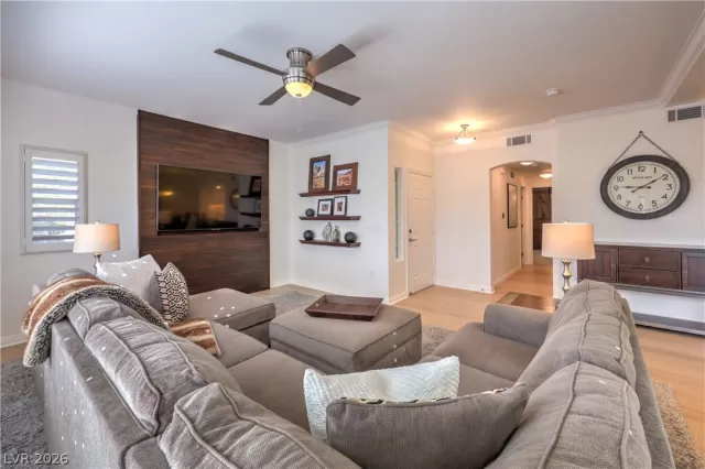 MLS: 2766454 Condo For Sale