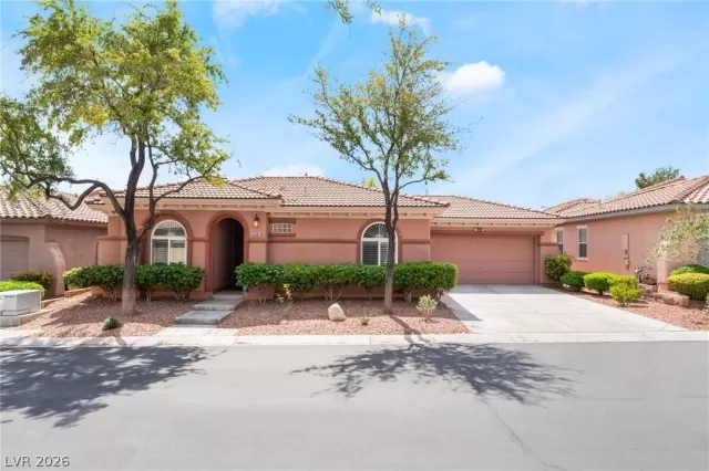 MLS: 2766474 Condo For Sale