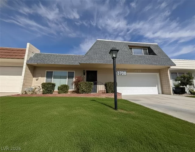 MLS: 2766476 Condo For Sale