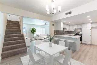 Photo #3: 2766476 Listing 