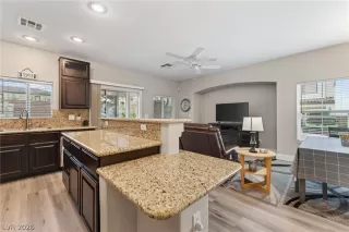 Photo #6: 2766480 Listing 