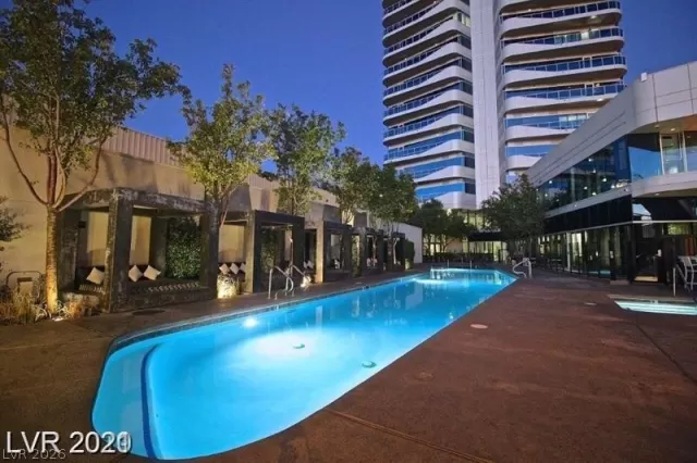 MLS: 2766536 Condo For Sale