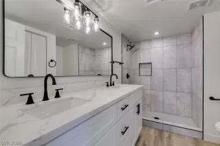 More Details about MLS # 2766543 : 4702 OBANNON DRIVE A