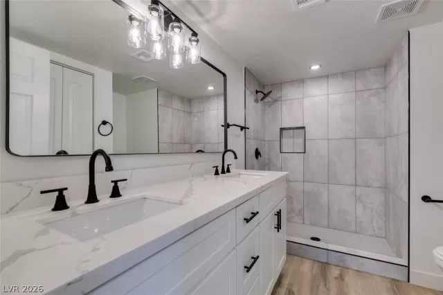 MLS: 2766543 Condo For Sale