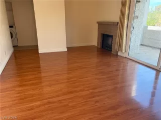 Photo #2: 2766619 Listing 