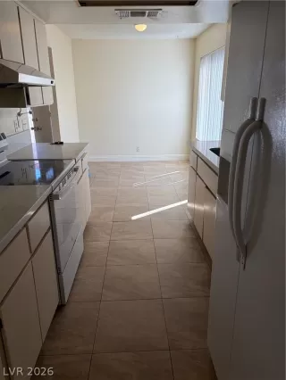 Photo #4: 2766619 Listing 