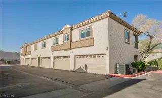 Photo #1: 2766632 Listing 