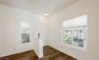 Photo #3: 2766632 Listing 