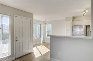 Photo #1: 2766718 Listing 