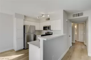 Photo #2: 2766718 Listing 