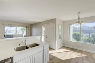 Photo #6: 2766718 Listing 