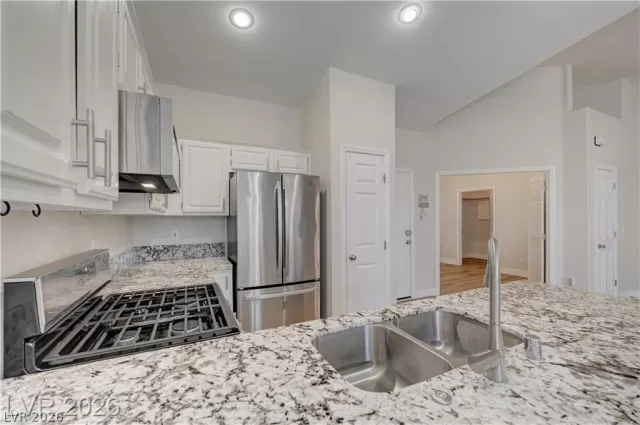 MLS: 2766721 Condo For Sale