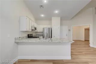 Photo #2: 2766721 Listing 