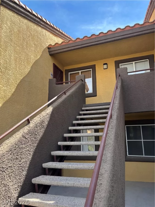 MLS: 2766816 Condo For Sale