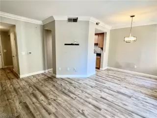 Photo #2: 2766893 Listing 