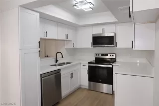 Photo #3: 2766931 Listing 