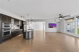 Photo #5: 2766935 Listing