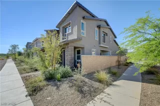 Photo #5: 2766961 Listing 