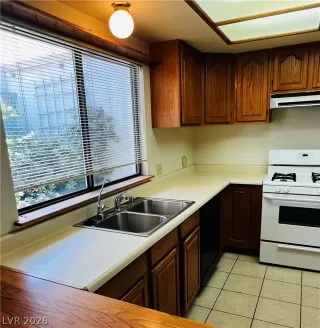 Photo #2: 2766978 Listing 