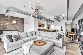 Photo #2: 2767093 Listing 