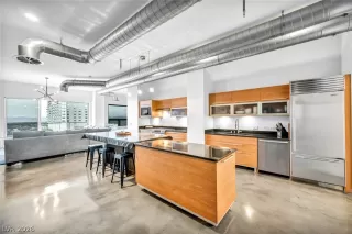 Photo #3: 2767093 Listing 