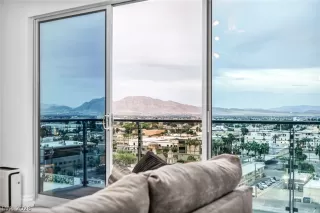 Photo #6: 2767093 Listing 