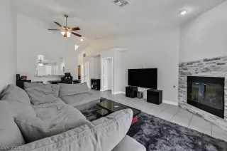 Photo #5: 2767103 Listing 