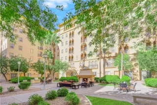 Photo #3: 2767125 Listing